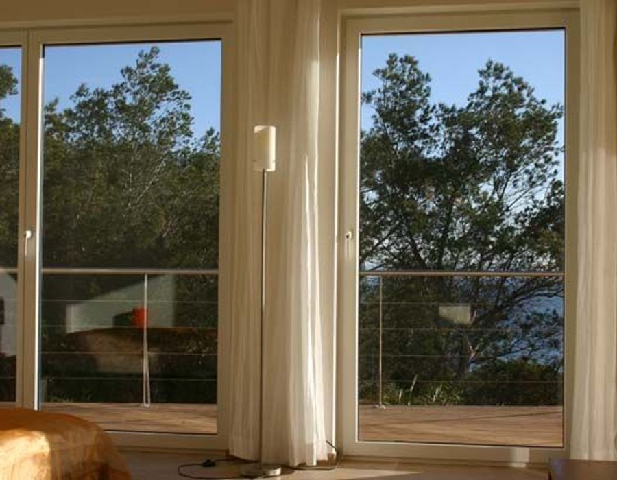 Newly built waters edge property in Les Parcs de Saint Tropez 4