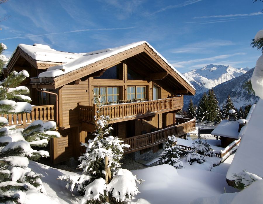 Courchevel 1850 ! An elegant, luxurious chalet 1