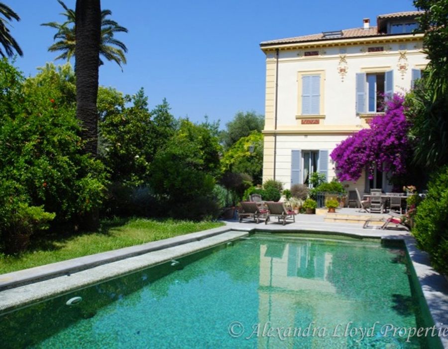 Gorgeous Belle Epoque villa - close to the centre of Cannes 3