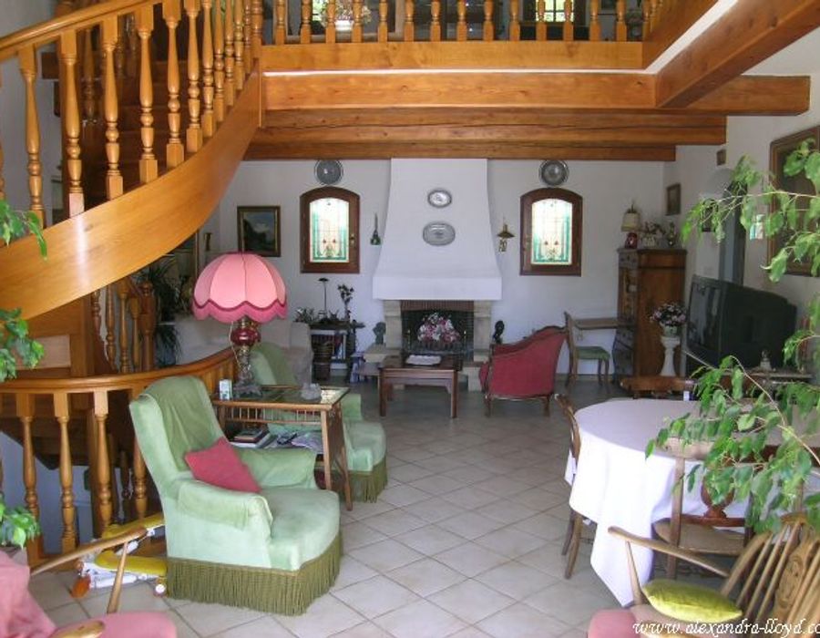 Charming Provencal villa in the peaceful village of Cap d'Ail 1