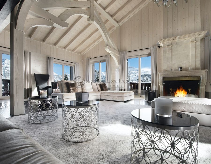 Ultra luxury chalet in the Hammeau de Bellecote, Courchevel 1