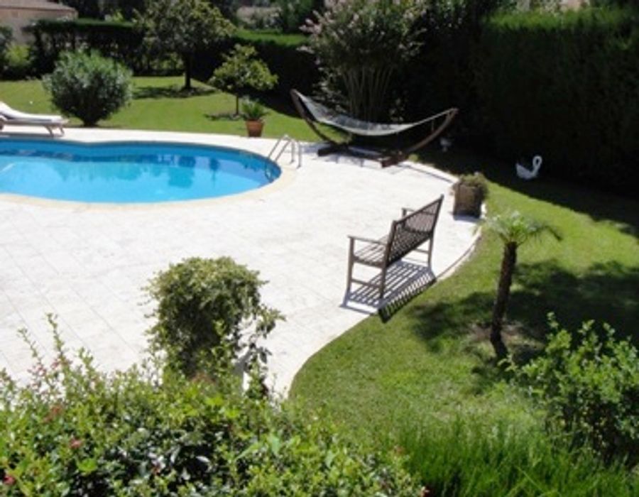 A lovely newly decorated Provencal villa in Mougins 2