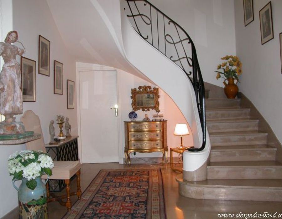 Lovely Provencal style villa located on the hills of Villefranche 3