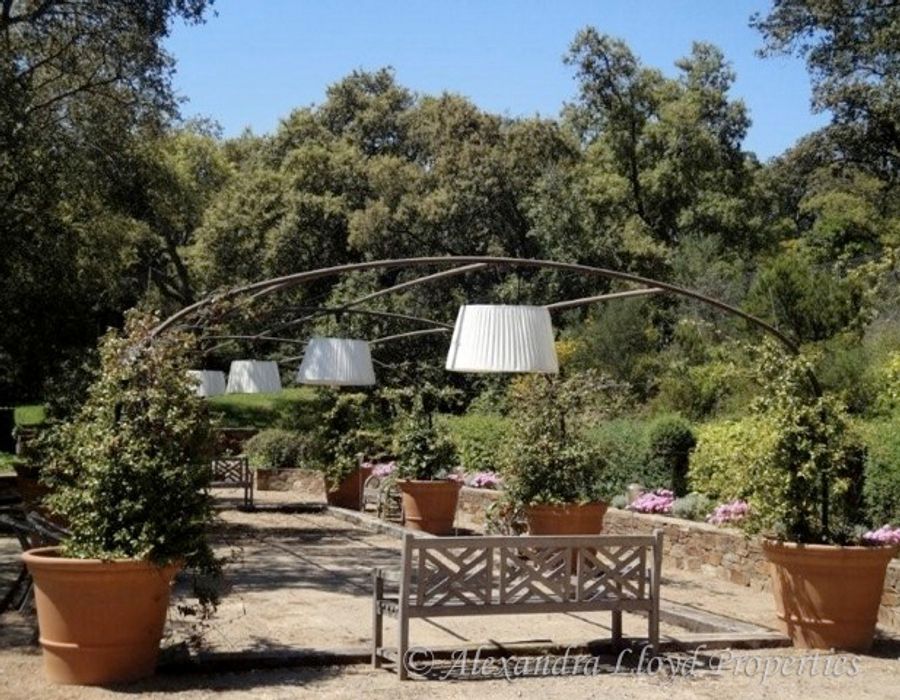 Stunning domain in Gassin, within 37,5 hectares!! 1