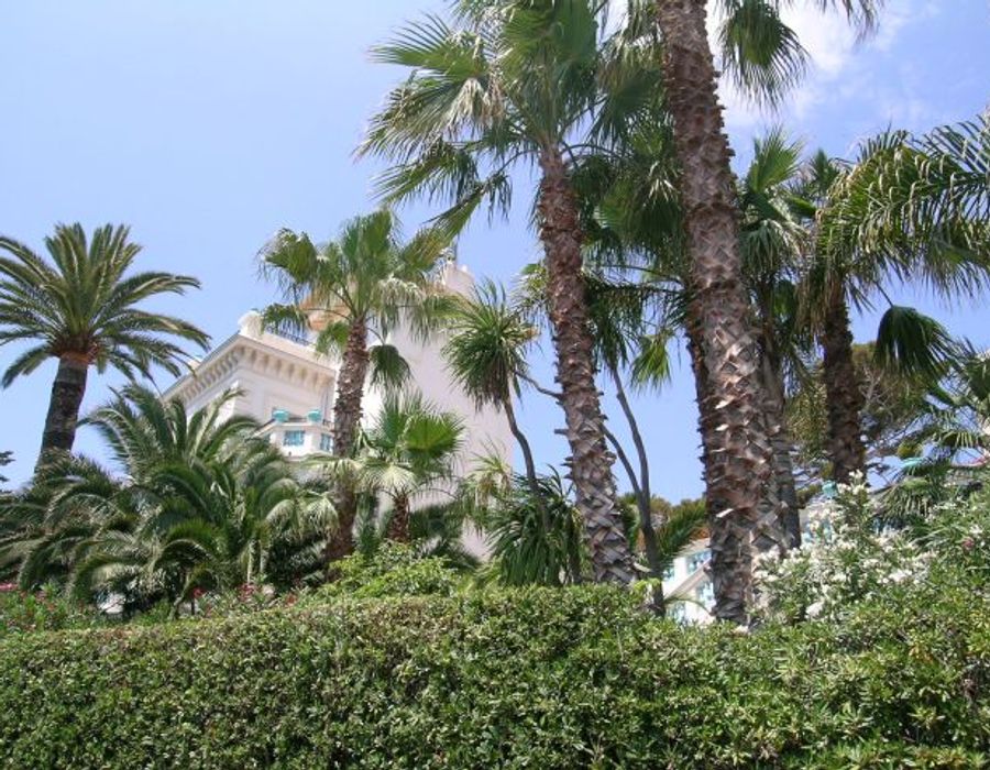 Stunning Belle Epoque Property in Cap d'Ail with lovely sea views 6