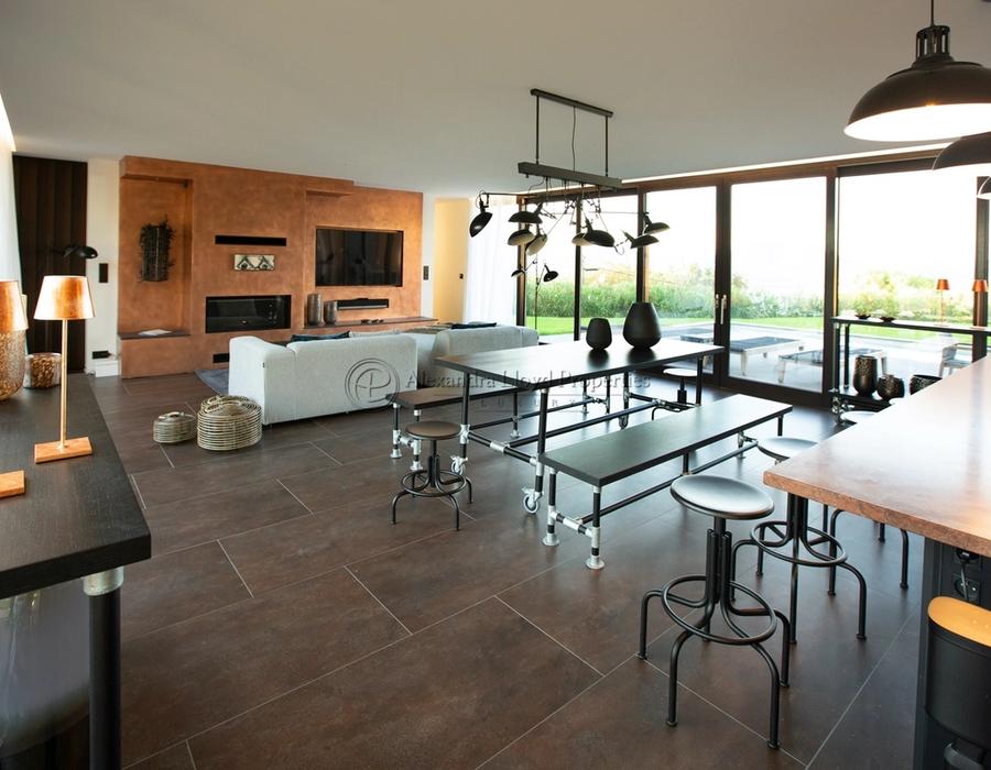 Sinopolis - a 6 bedroom home for rent 6