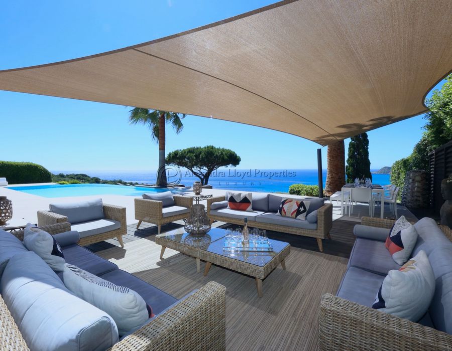 Panoramic sea views from the Domaine de l'Escalet 5