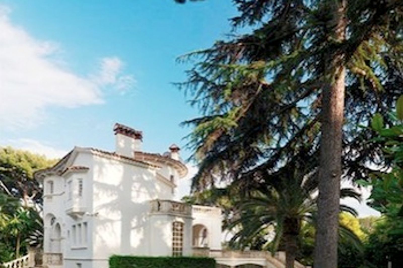 Belle Epoque villa to rent on the Cap d'Antibes