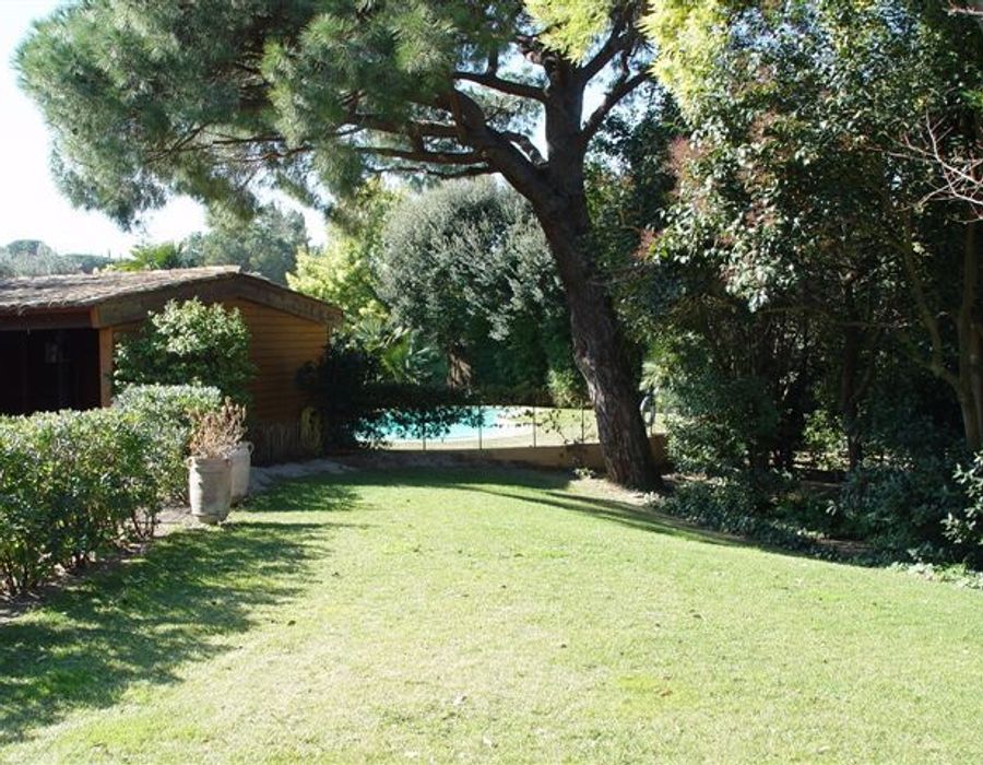 Lovely Italian styled property at 10mn walk to the Place des Lices 6