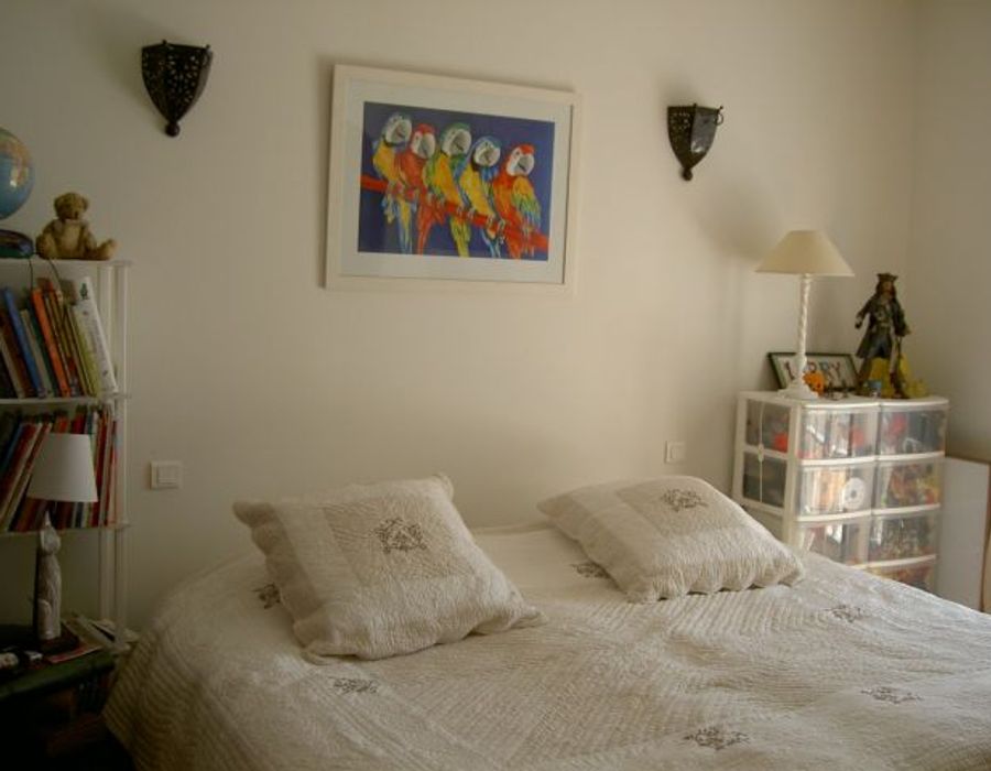 Charming villa with a view over the hills and the bay of Cannes 2