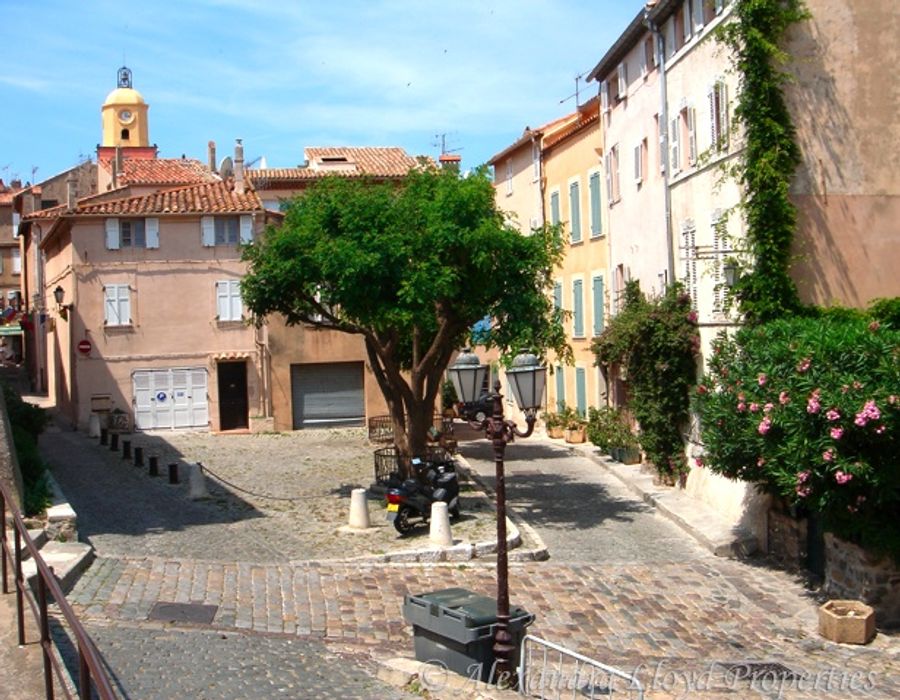 Town house in the heart of Saint Tropez 3