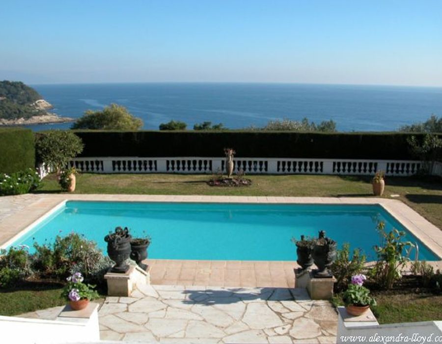 Belle Epoque Villa on the Prestigious Cap Ferrat 4
