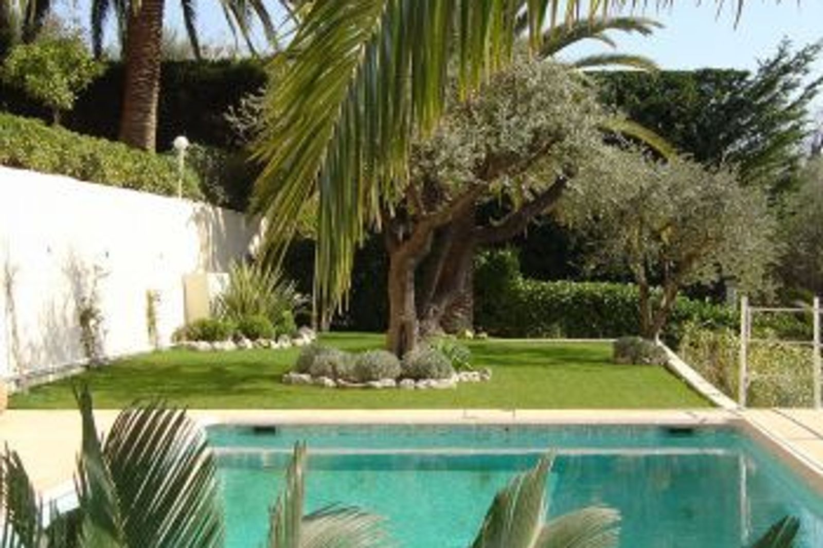 Lovely newly renovated Villa on the Chemin des Collines, Cannes