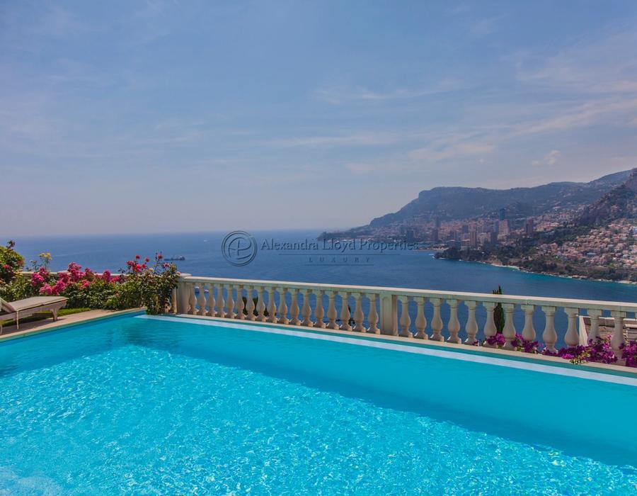 Breathtaking views over Monaco and the French Riviera 1