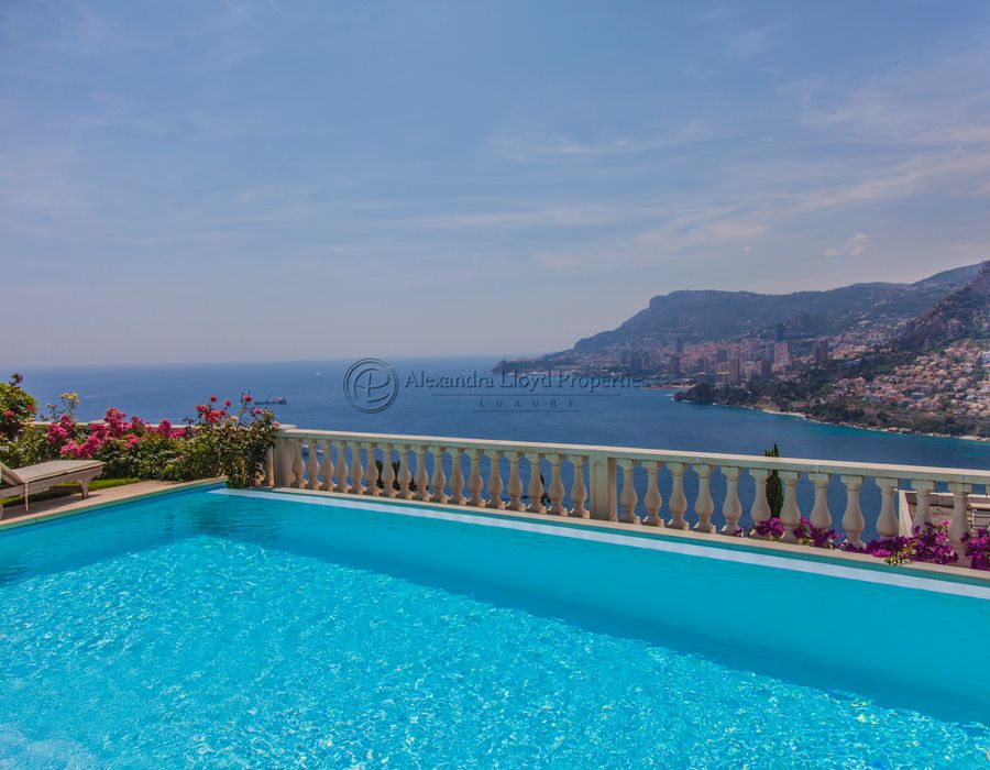 Breathtaking views over Monaco and the French Riviera 1
