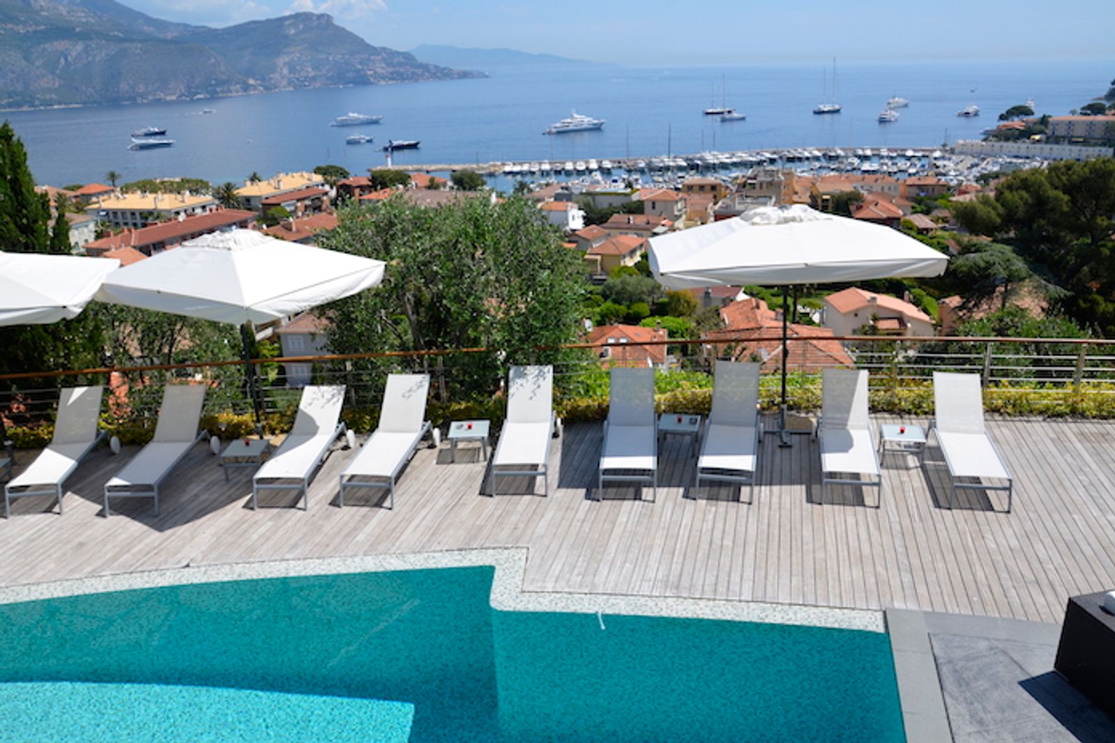 Situated in the heart of the prestigious Saint Jean Cap Ferrat