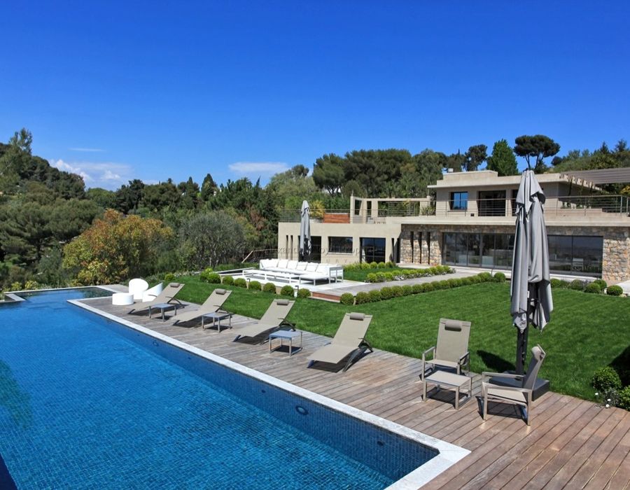 STUNNING! CONTEMPORARY! CANNES! 2