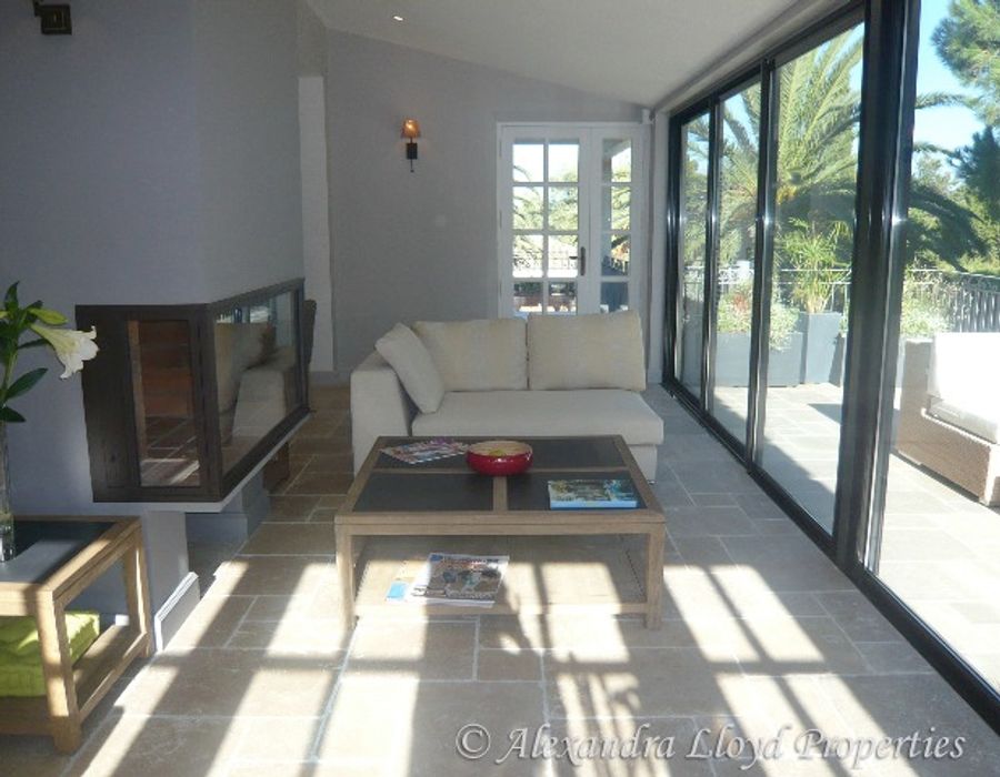 Newly renovated property very close to the Pampelonne beaches 3