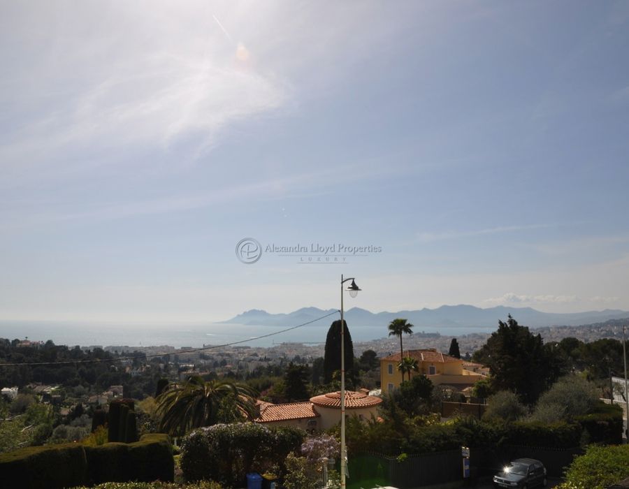An elegant villa in a perfect location, Cannes La Californie  4