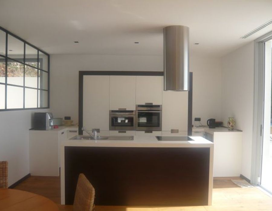 Superb contemporary style villa with a great sea view 5