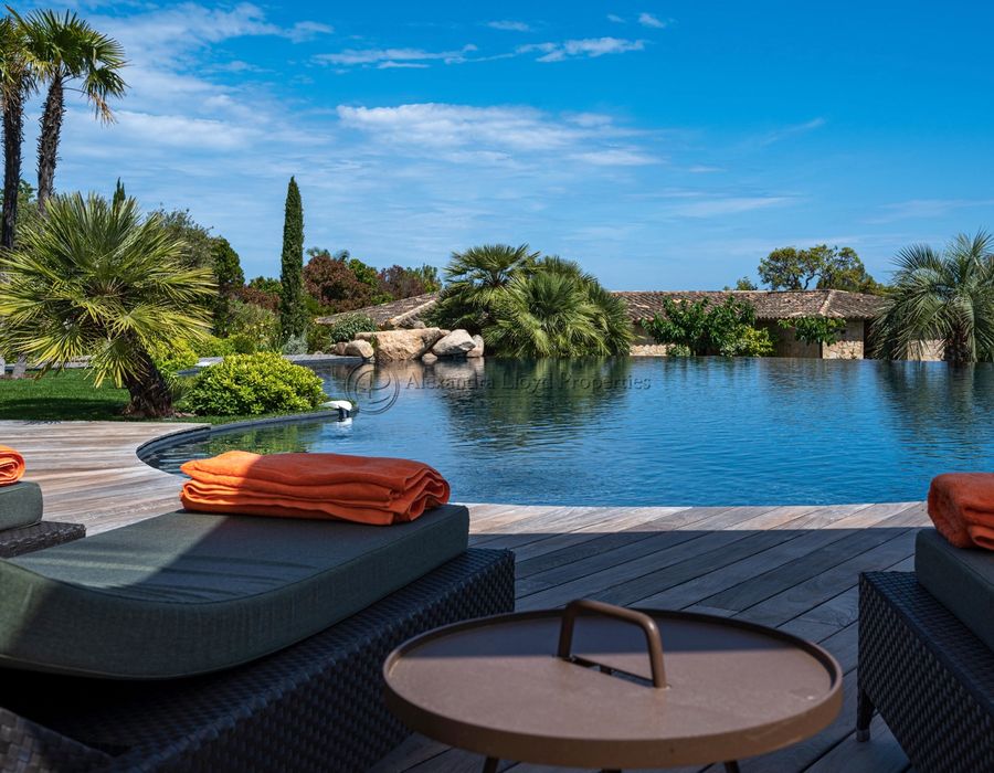 A fabulous property located in Sainte Lucie de Porto Vecchio, South Corsica 5