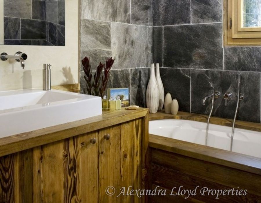 One of the finest, most luxurious chalets in Chamonix 6