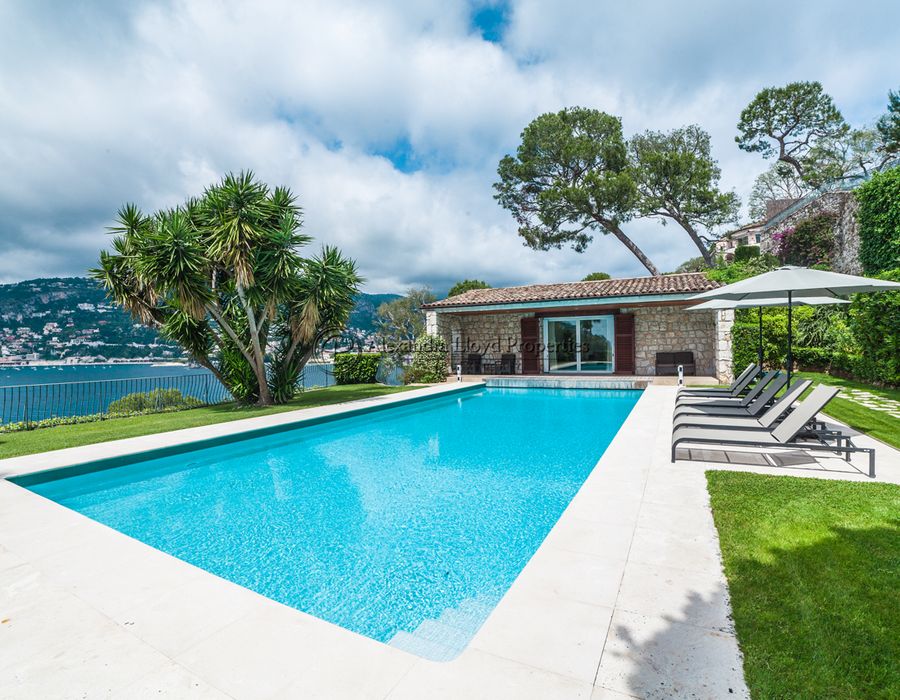 Cap Ferrat luxury! Stunning property for rent, walking distance from the beach 4