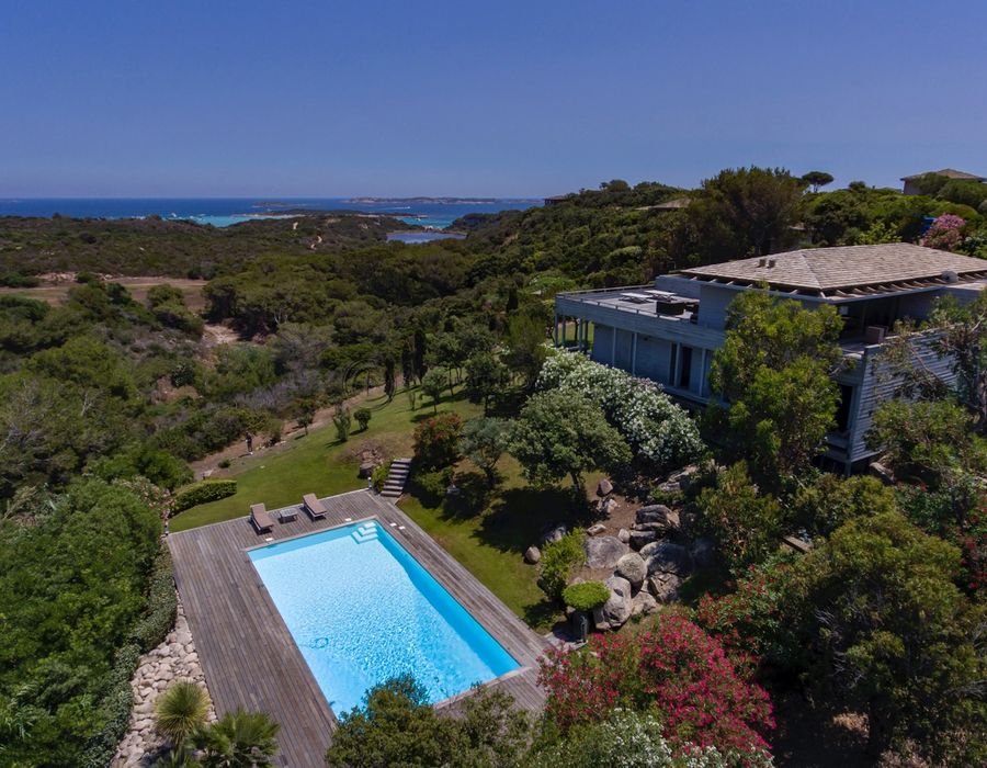 A Stunning Property Located in the Domaine de Sperone, Bonifacio 1