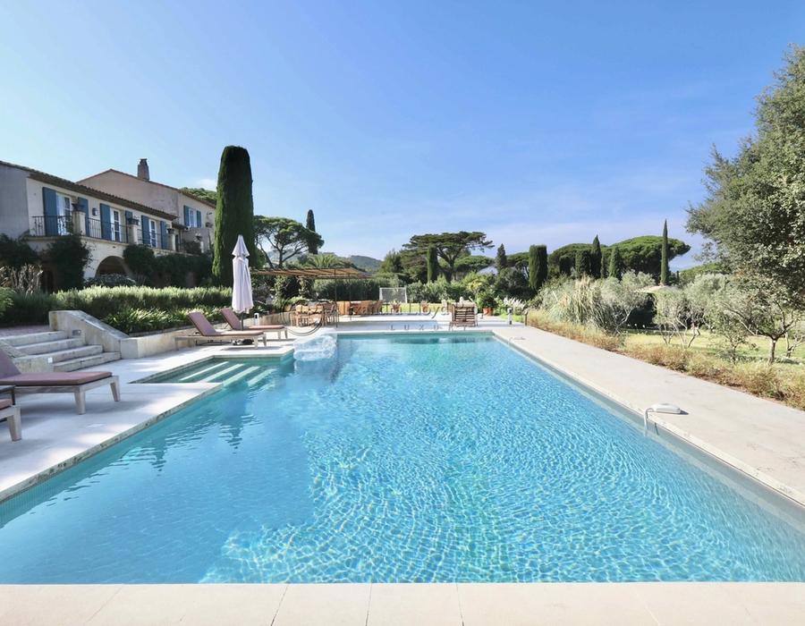 Capon Saint Tropez - a beautiful family home 2