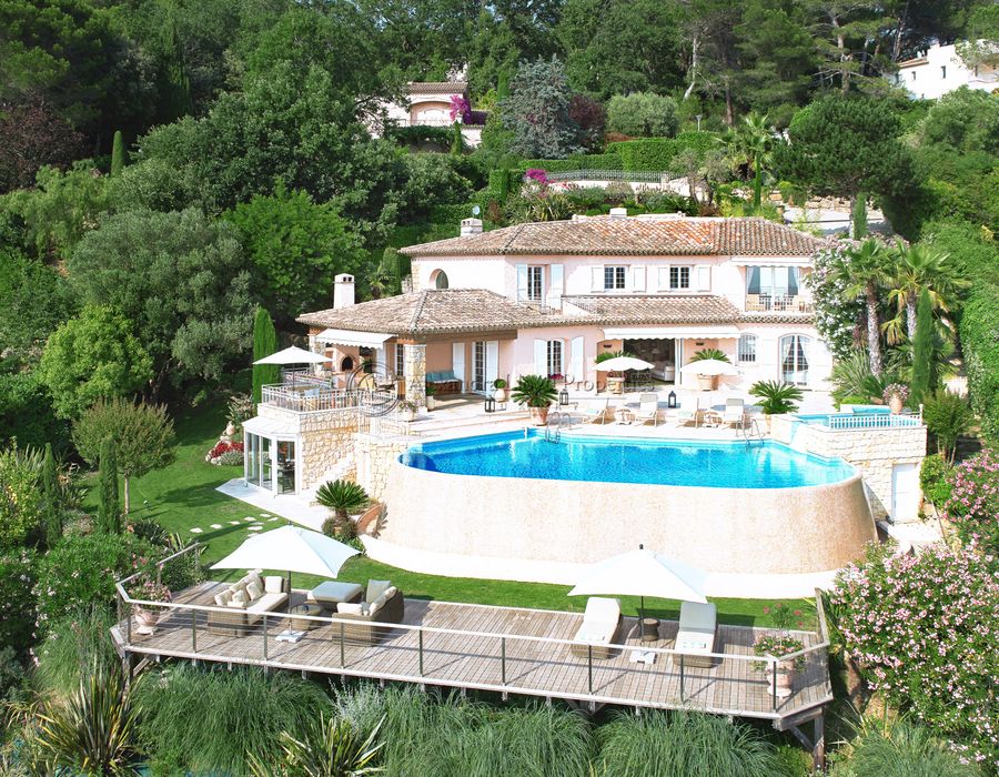 Une vue imprenable sur les hauteurs de Cannes 1