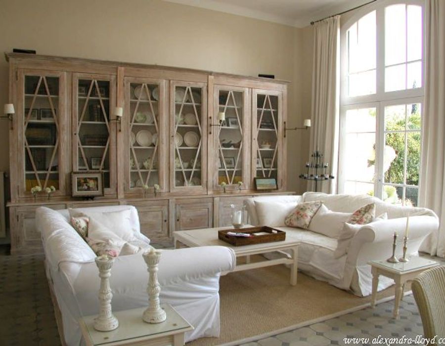 Stunning villa with sea views located in La Croix Valmer 2