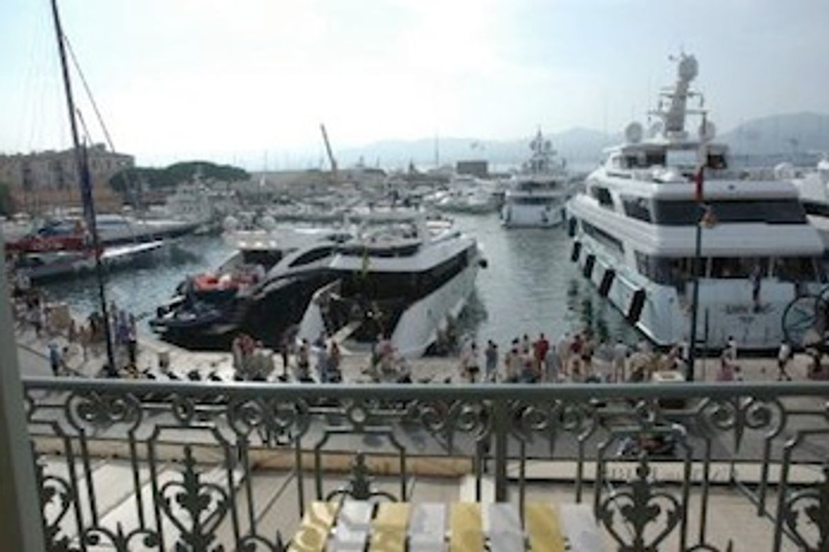 Luxury apartment in the port of Saint Tropez