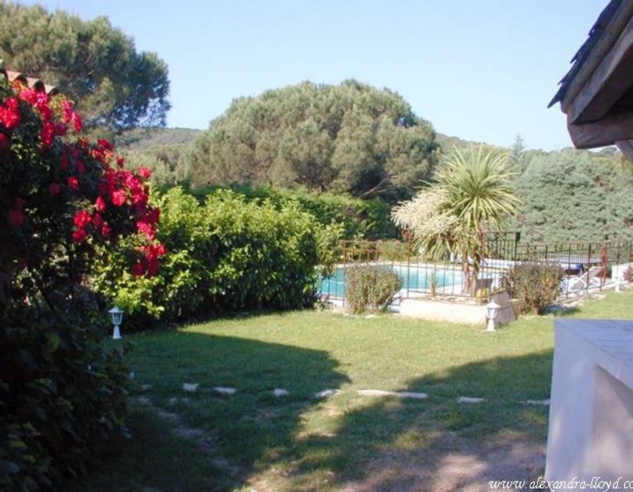 Provencal style villa very charming and characteristic 6