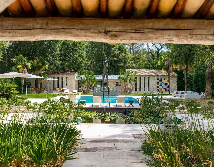 An exceptional 9 bedroom property located in a gated domaine in Valbonne 6