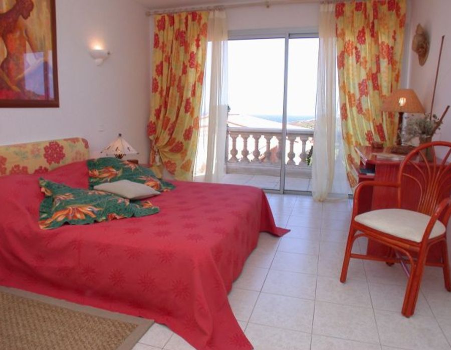 Impressive villa overlooking the bay of Calvi 3