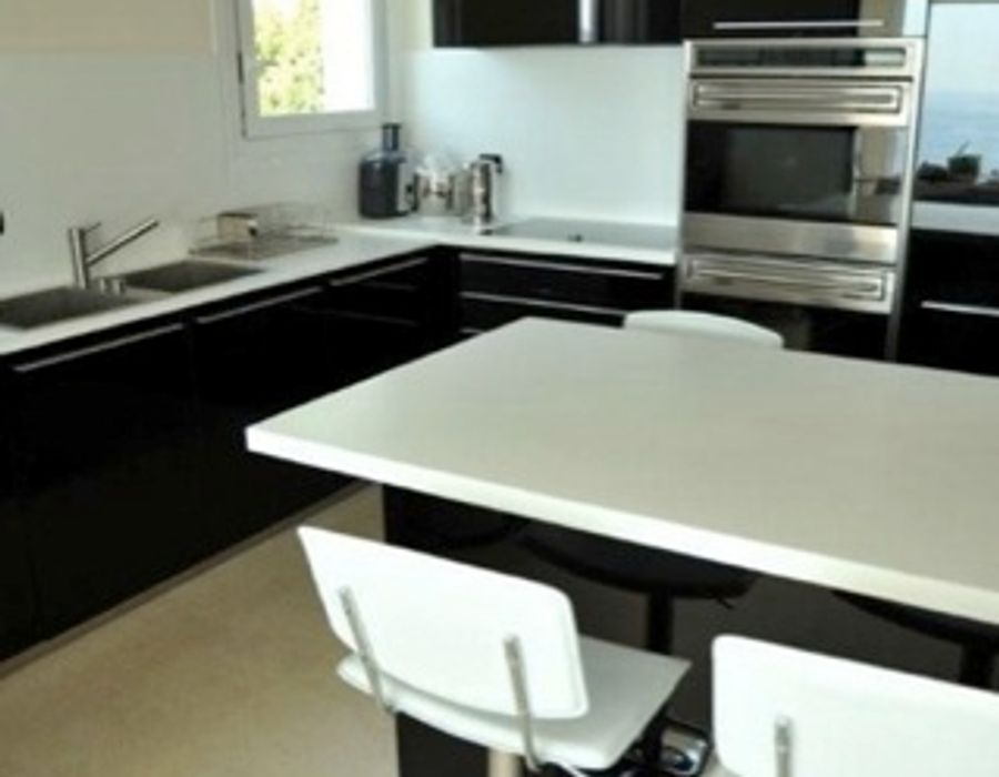 Contemporary villa in Roquebrune overlooking Monaco 5