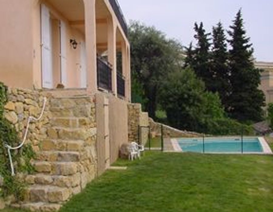 Modern villa in Cannes 6