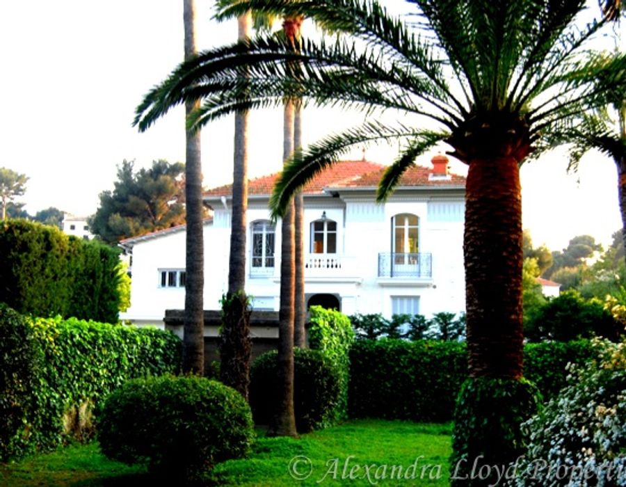 Magnificent Belle Epoque property on the Cap d'Antibes 1