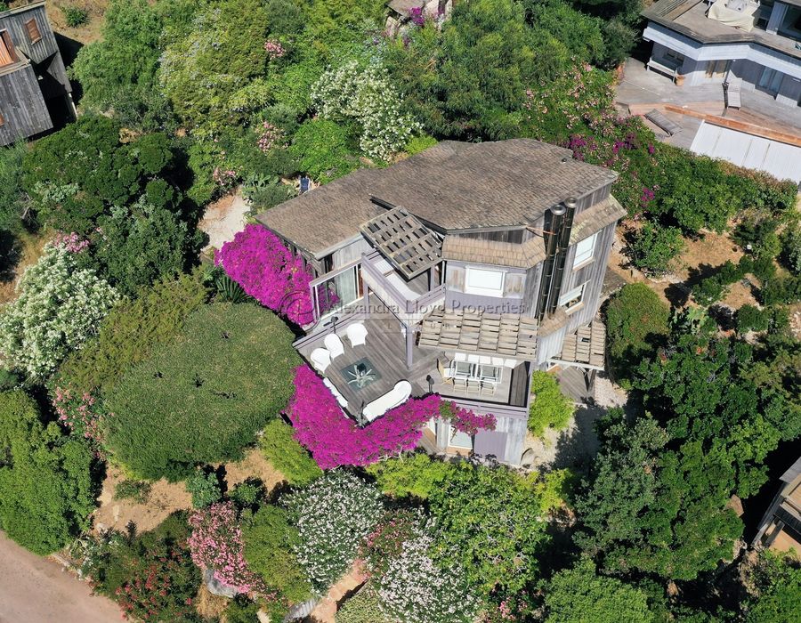 Exceptional position in the Domaine de Sperone 5