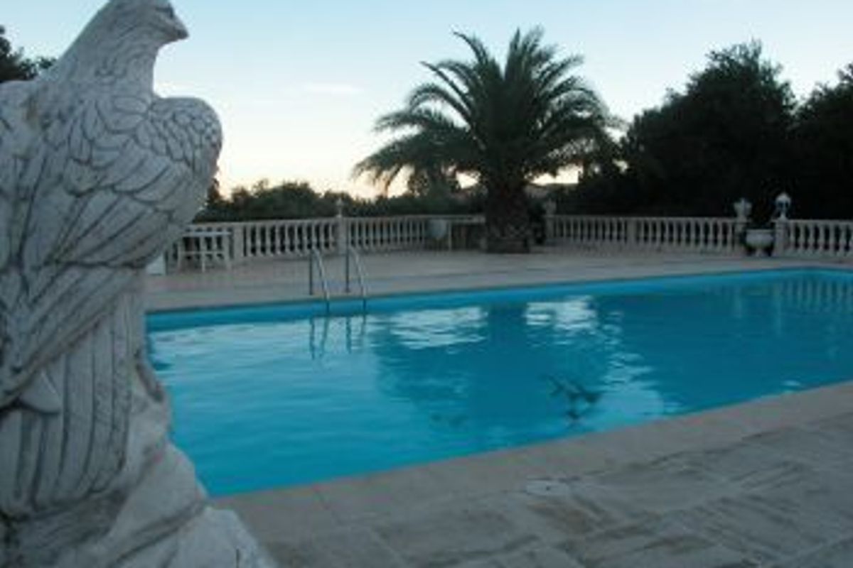 Large provençale villa just off the Boulevard Patch