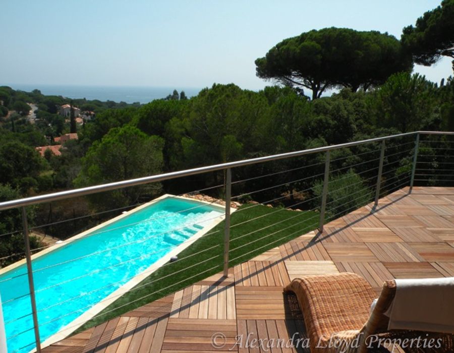 House in the hills of Saint Maxime, overlooking the sublime Saint Tropez 2