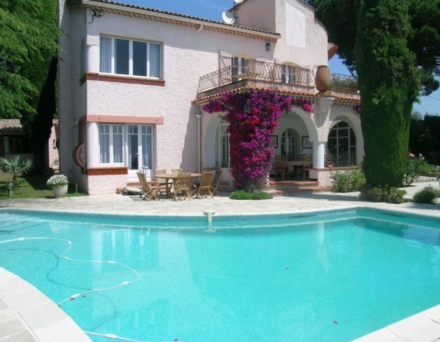 Pretty villa on the heights of Cannes 3