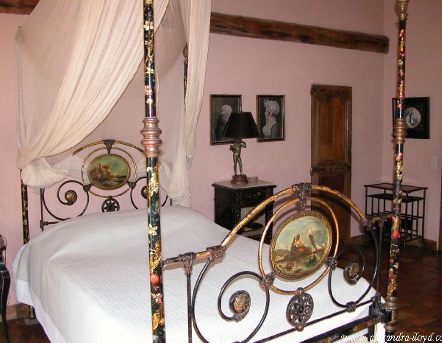 Provencal bastide in Ramatuelle 2