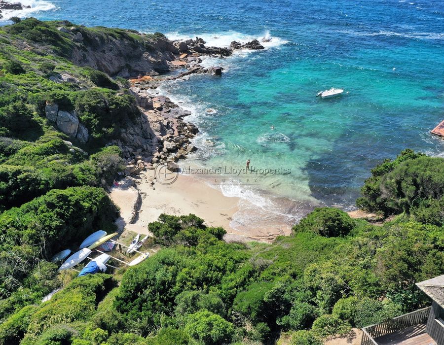 Exceptional position in the Domaine de Sperone 6