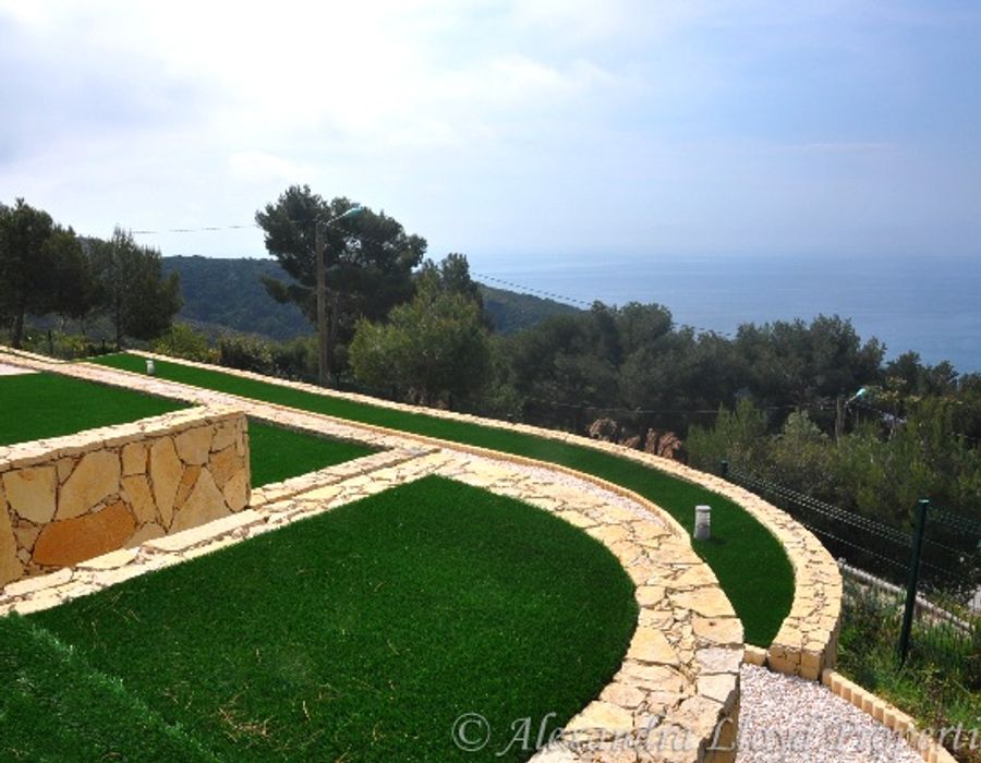 Wonderful property located in a private domain in Saint Laurent d'Eze 4