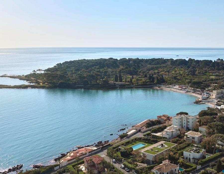 Contemporary Villa with Panoramic Sea Views – Cap d’Antibes 3