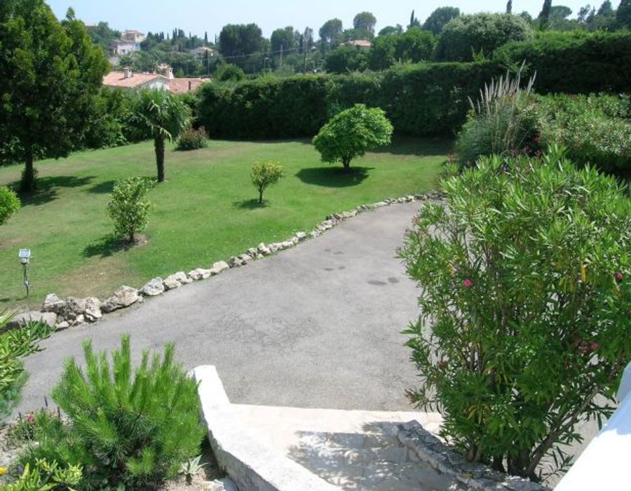 Superb Provencal Palace in the prestigious Super Cannes 4