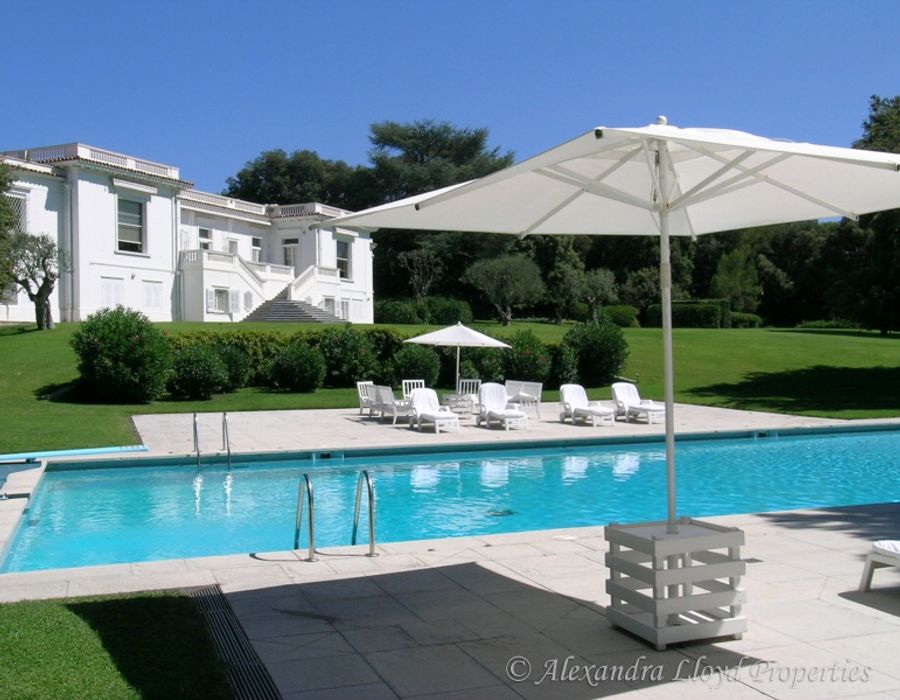 Pure luxury on the Cap d'Antibes 1