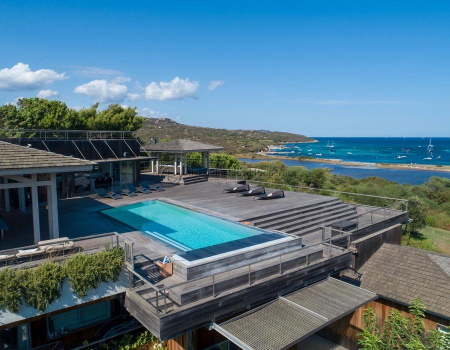 Fabulous villa for rent located in the Domaine de Sperone 3