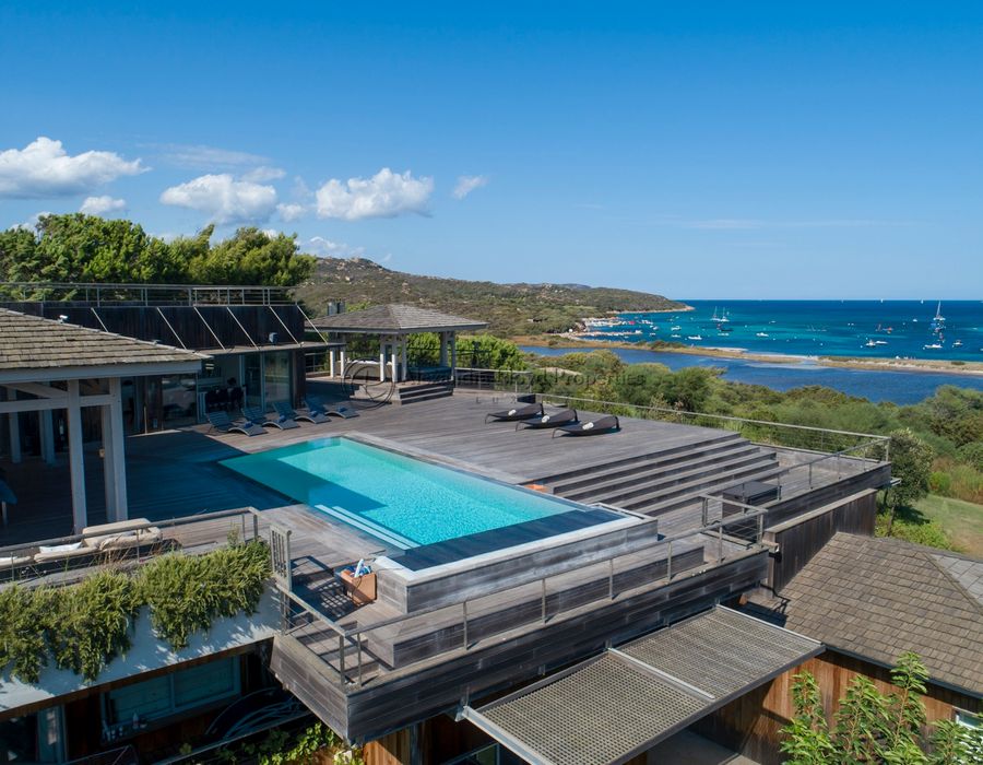 Fabulous villa for rent located in the Domaine de Sperone 3